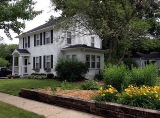 1126 Pickard St, Iowa City, IA 52240