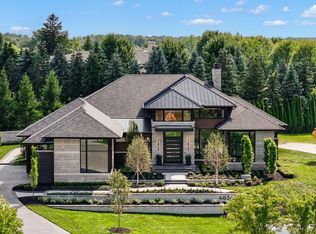 4834 Pinnacle Blvd, Rochester, MI 48306