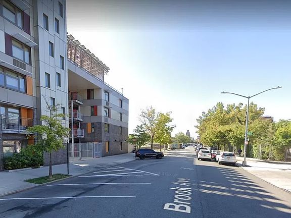 4th image of 700 Brook Ave APT 1J