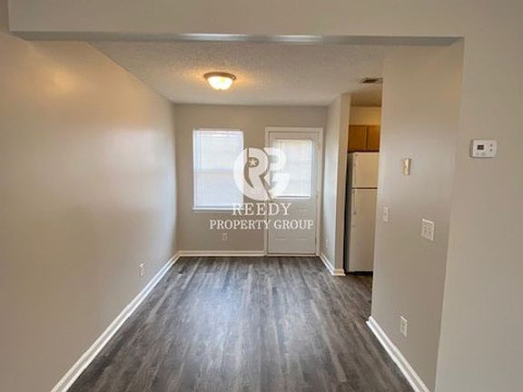 4th image of 35 Allendale Ln #1-A