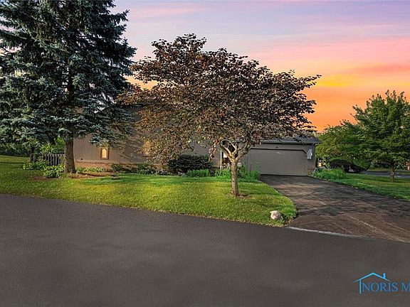 2nd image of 30 Meadowpond Dr