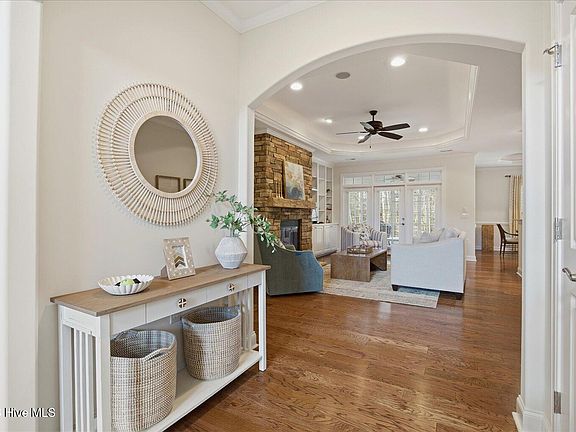 3rd image of 8262 Stenton Drive NE