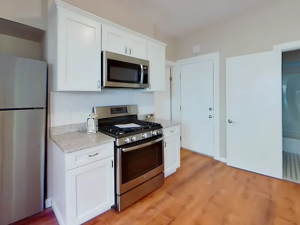 119 George St #1A