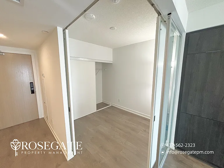 370 Martha St #207 — Photo 9