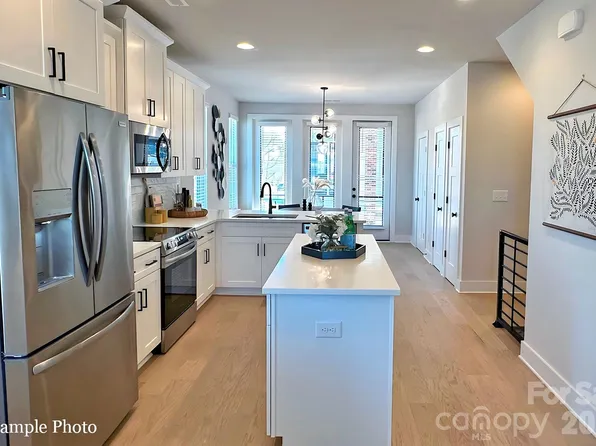 1105 N Northend Dr #36, Charlotte, NC 28206