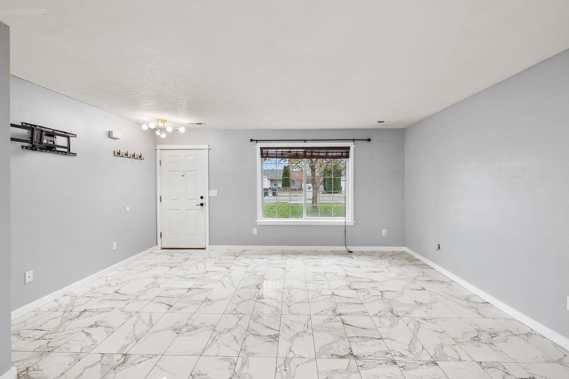 next background image