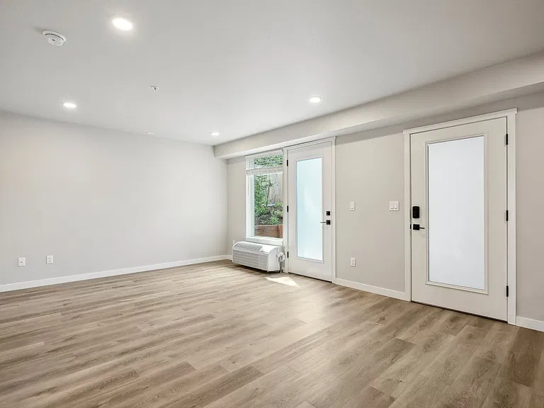 5480 NE 36th Ave — Photo 20