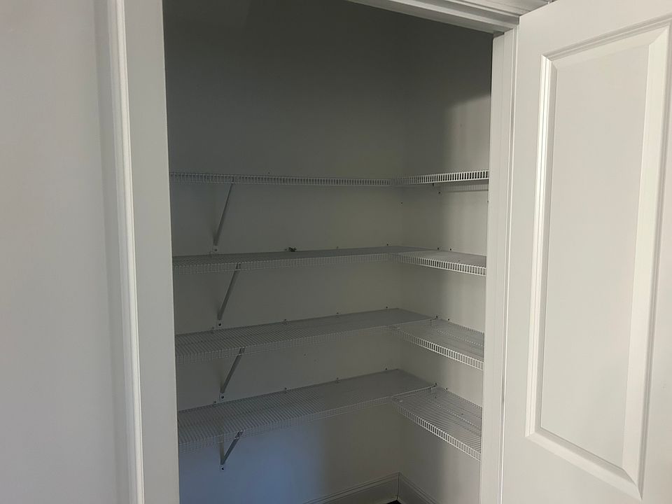 1st image of 644 Barlow Rd