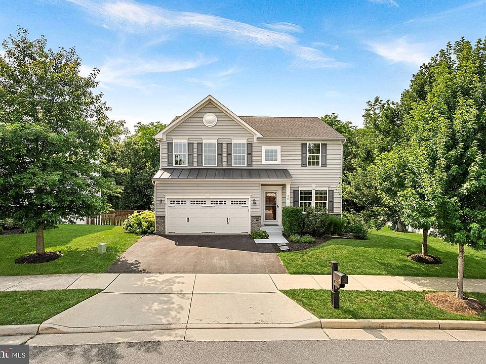 1st image of 20 Eisentown Dr