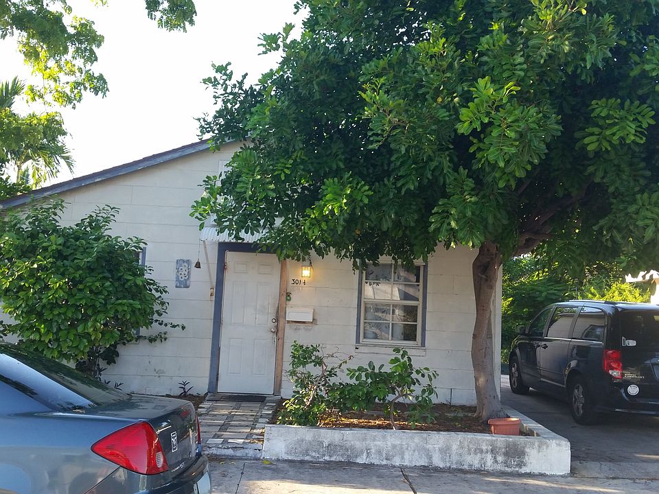 301 1/2 N K Street...2BD / 1FB