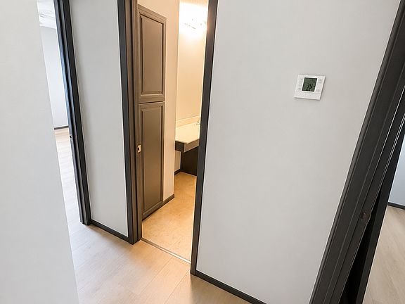 2nd image of 1532 N Maybelle Pl