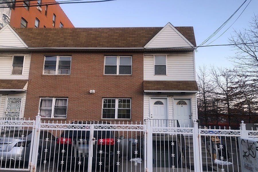 1st image of 1492 Longfellow Ave