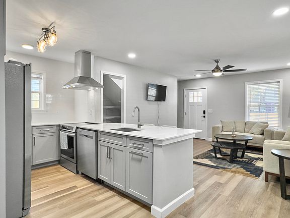 5th image of 33 Athens Ct
