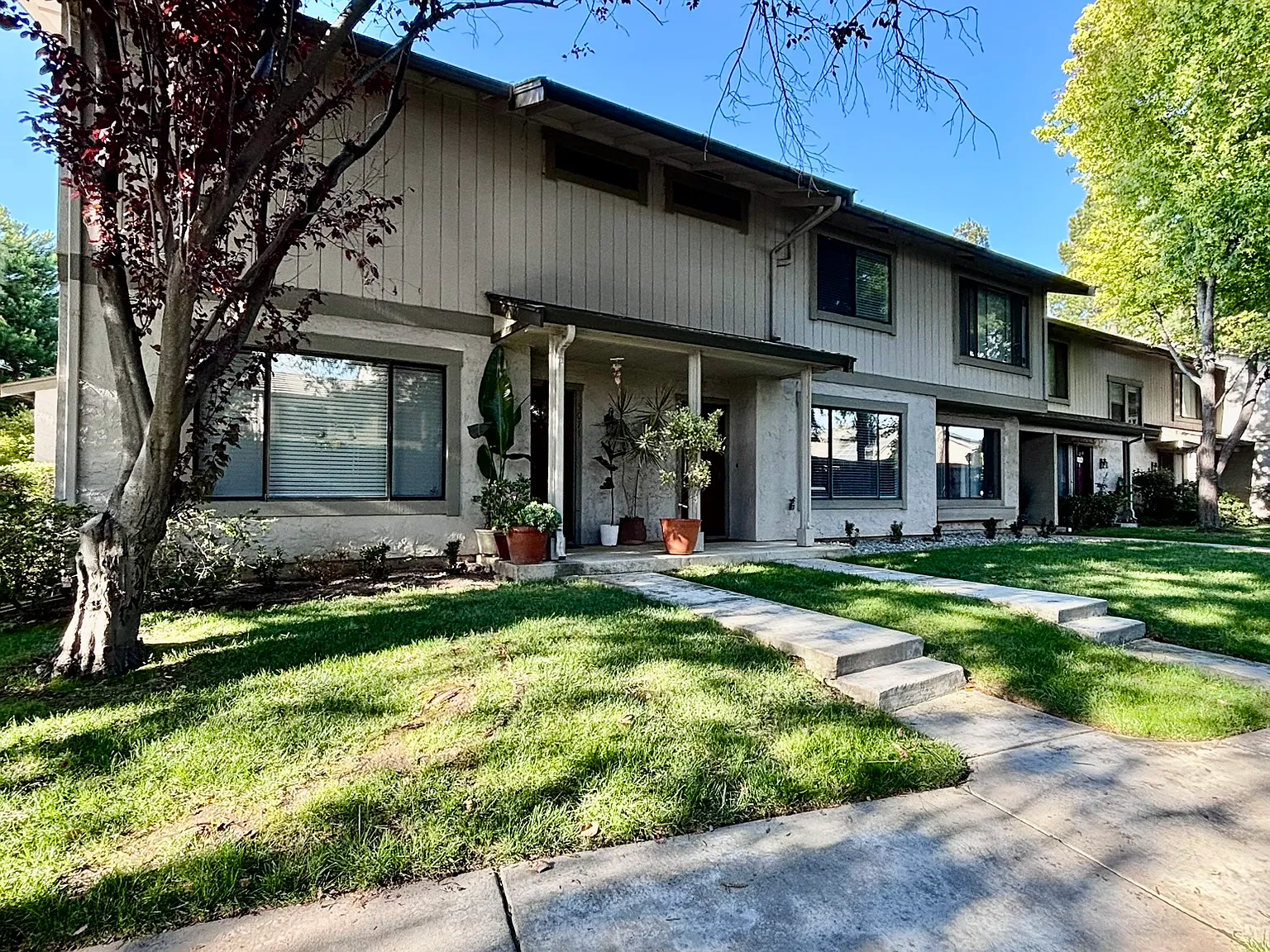 3 bed, 2.5 bath, 1268 sqft, $3,950 — Photo 1