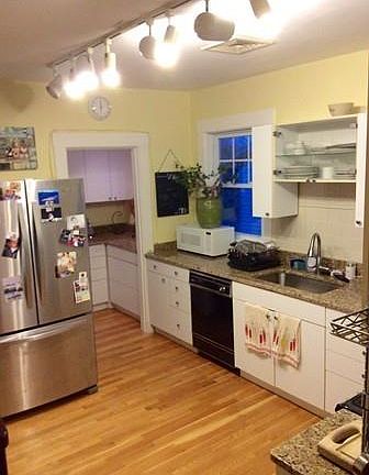 2nd image of 16-18 Park St #16