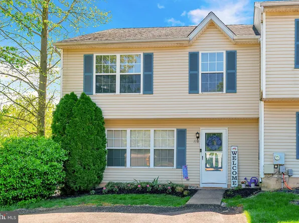108 Megan Cir, Chalfont, PA 18914