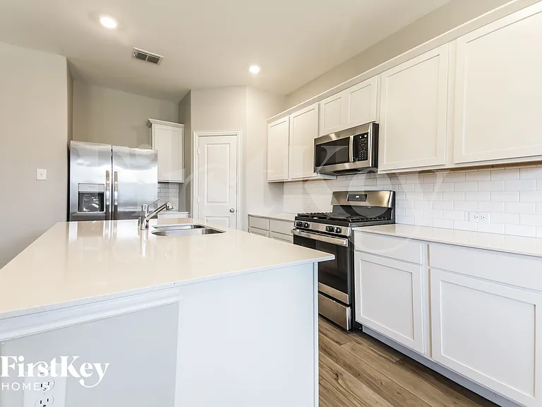 2304 O'Keefe Dr — Photo 10