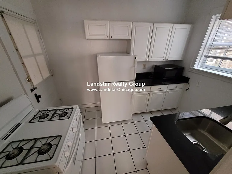 1456 Oak Ave #2N — Photo 12