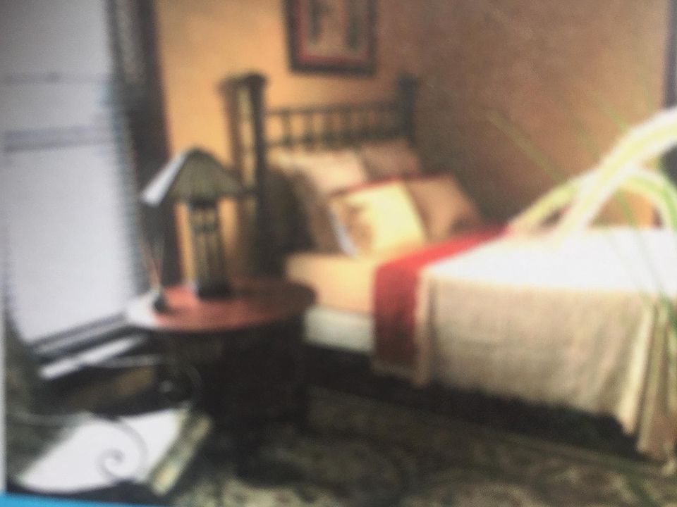 2nd image of 212 S Main St