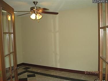 2nd image of 921 Lawrence St