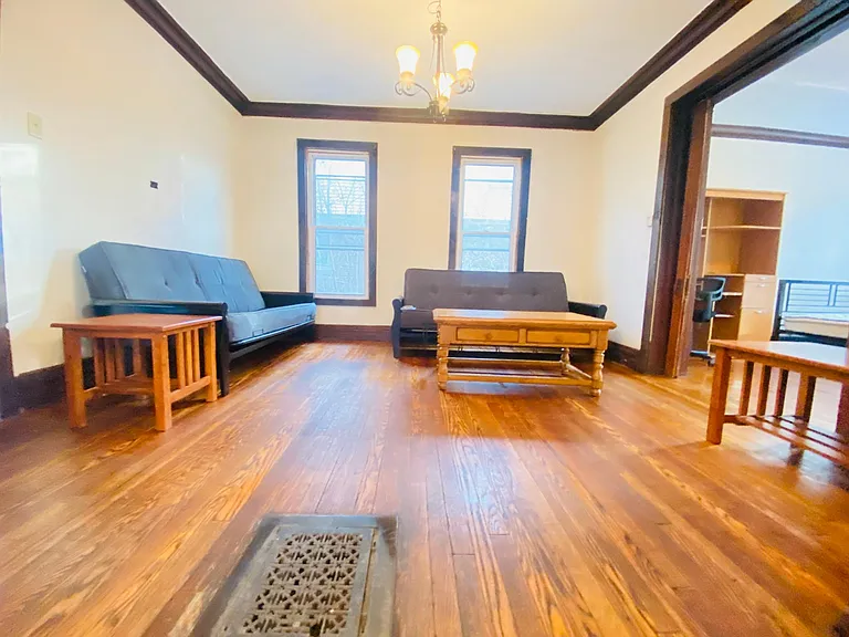 1337 Madison St #A — Photo 3