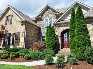 8129 Zinfandel Dr, Kernersville, NC 27284