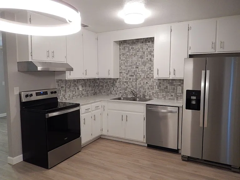 520 Pasco Ct — Photo 7