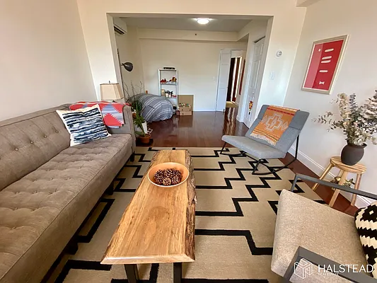 Rented by Halstead Real Estate | media 15