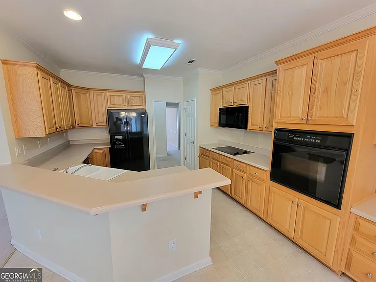 225 Lockmeade Way — Photo 9