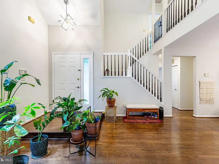 12 Chelsea Ct — Photo 6