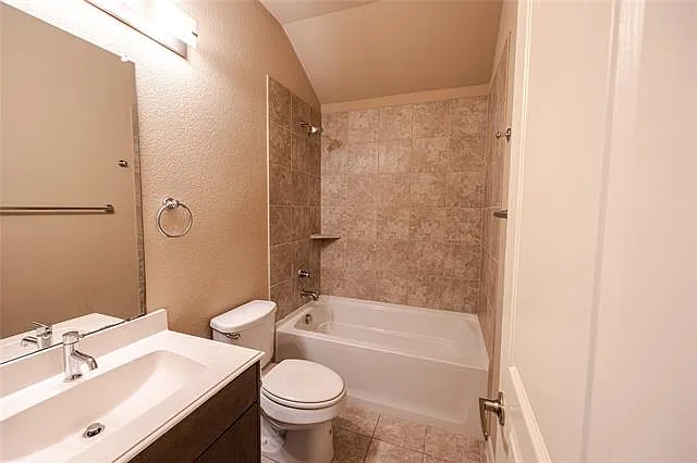 1141 Kingston Ct — Photo 29