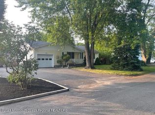 430 Ravenswood Pl, Brick, NJ 08724