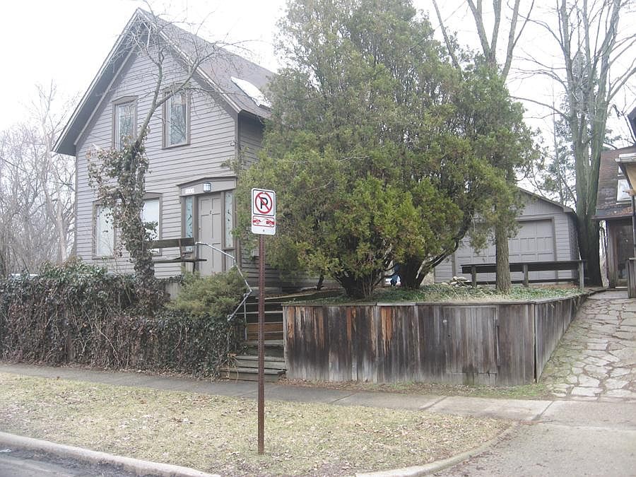 1st image of 1206 Traver Rd #2