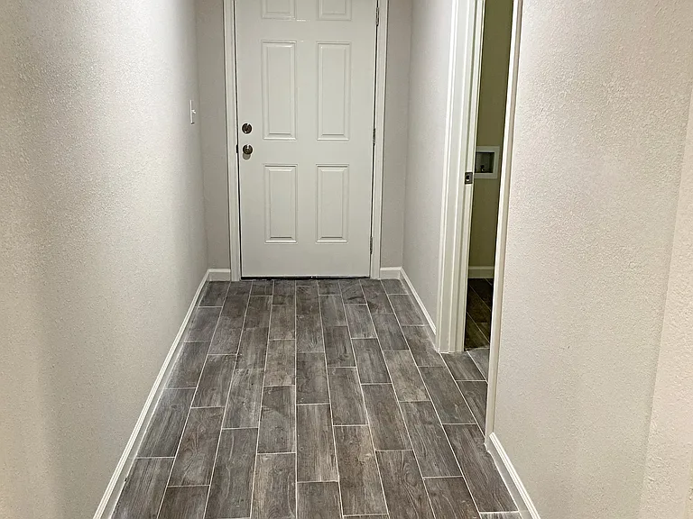 865 Springdale St — Photo 7