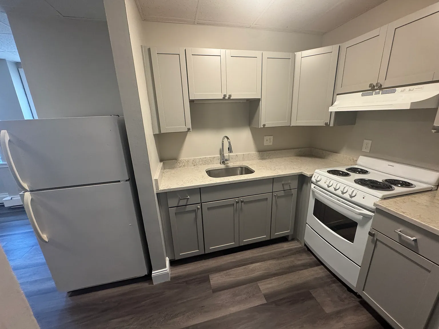 37 Walnut Ave — Photo 4