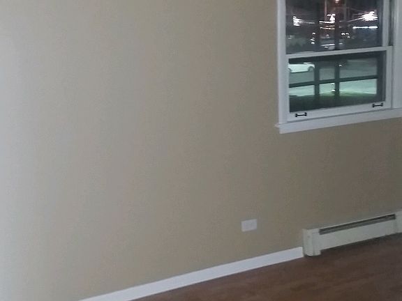 5th image of 3229 Commercial Ave APT 3B