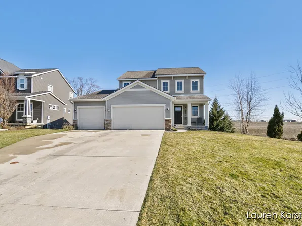 2650 Blue Stem Dr, Zeeland, MI 49464