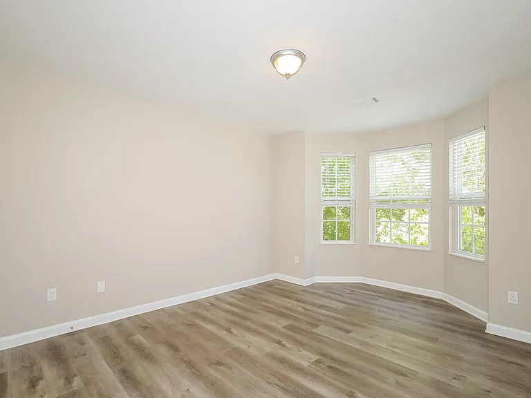 3996 Yosemite Park Ln — Photo 13