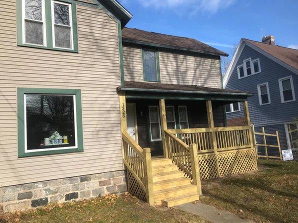 1328 W North St, Kalamazoo, MI 49006