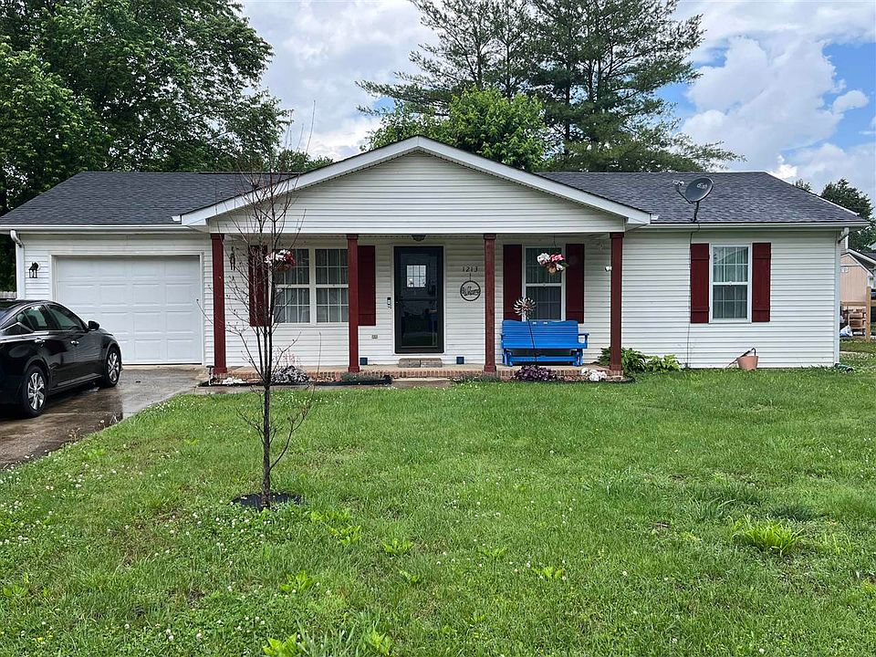 1st image of 1213 Derek Dr