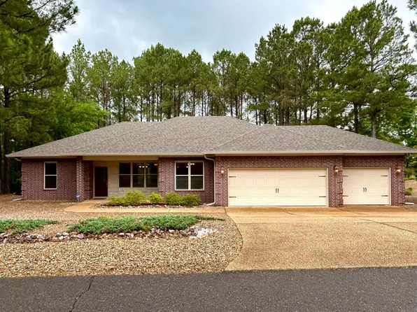 1 Victoria Ln, Hot Springs Village, AR 71909