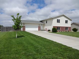 3134 N Webb Rd, Grand Island, NE 68803