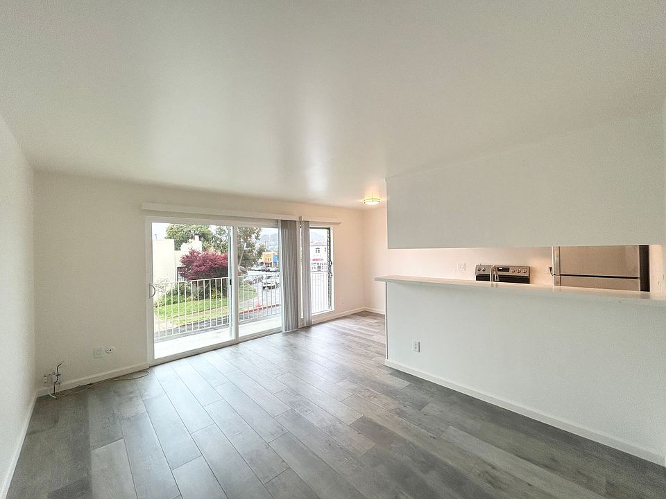 1st image of 1400 Solano Ave #2
