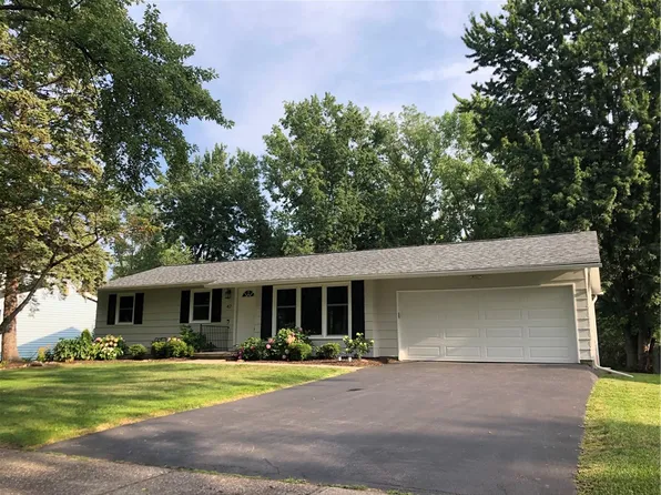 47 Elmford Rd, Rochester, NY 14606
