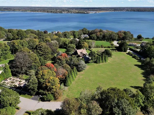 50 Eastover & Lot Rd, Portsmouth, RI 02871