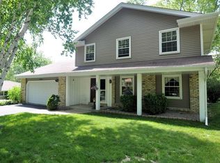 2813 Lander Ln, Waukesha, WI 53188