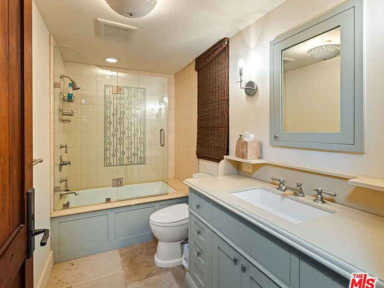 964 Palisades Beach Rd — Photo 43