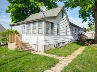 3516 S 16th St, Milwaukee, WI 53221