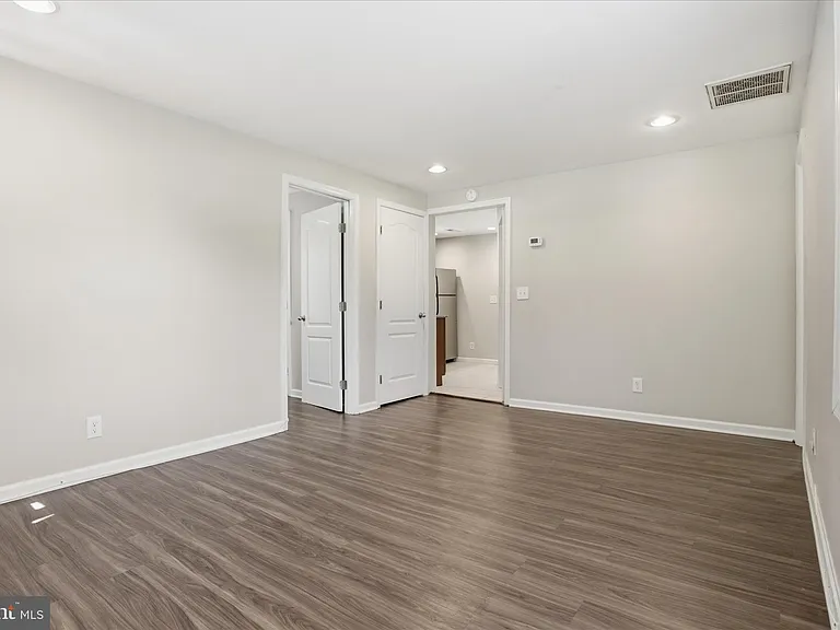 5242 Sands Rd — Photo 5