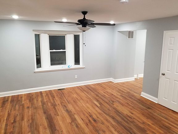 3rd image of 3902 Clarinth Rd